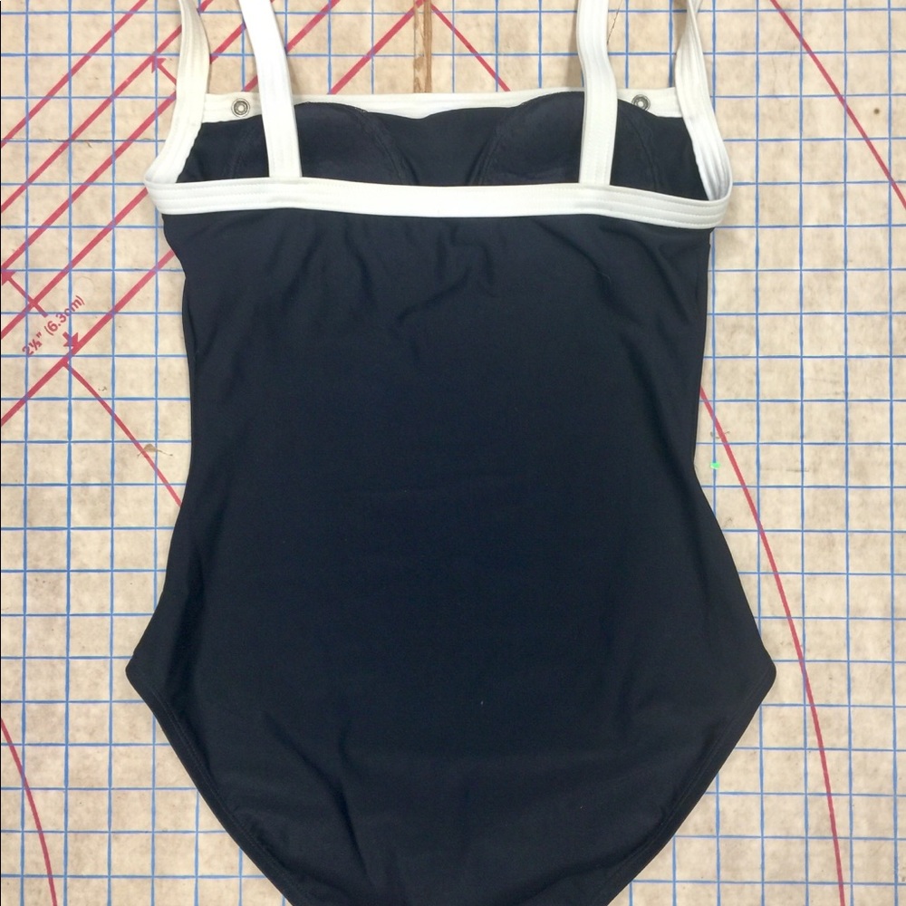 La Blanca black malliot swimsuit size 8 - Picture 8 of 8
